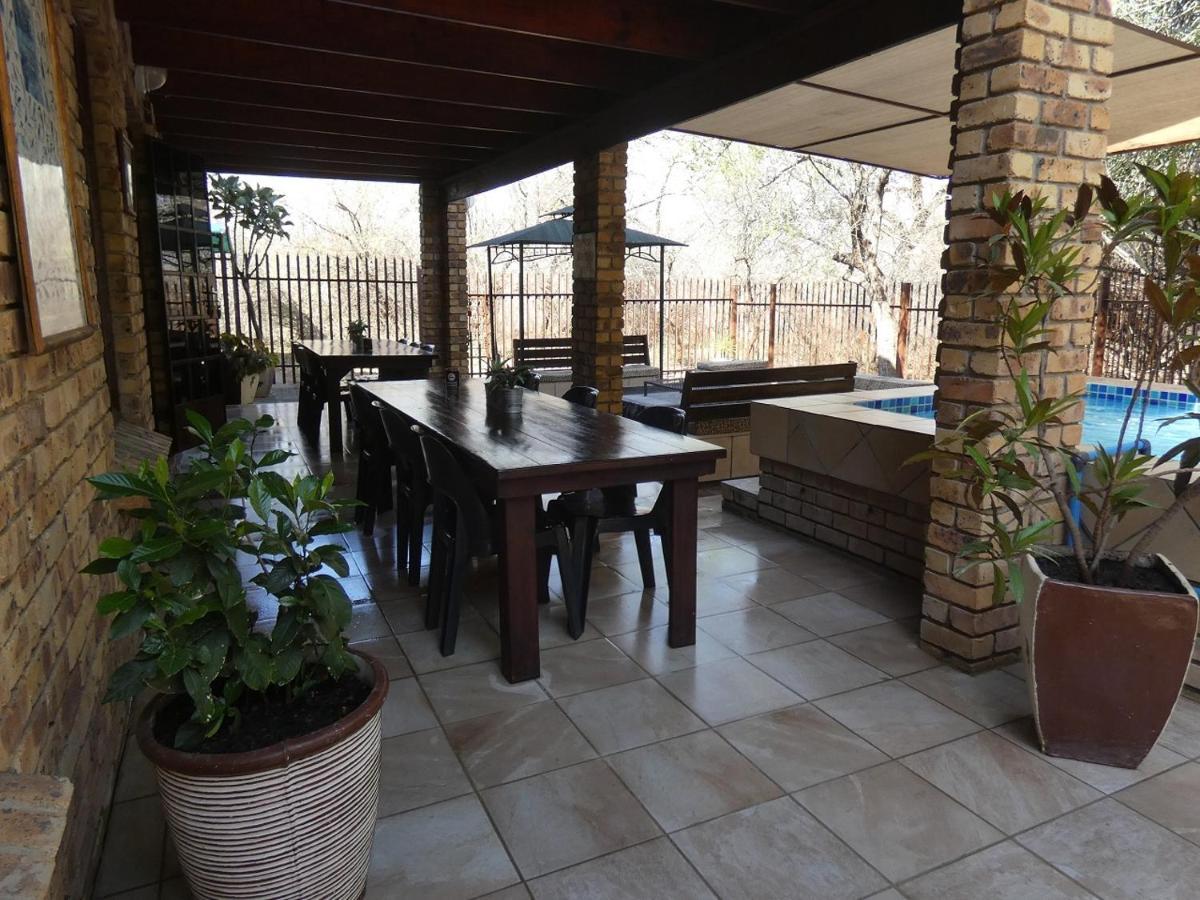 Weltevrede Lodge - Self Catering Houses Marloth Park Exteriör bild