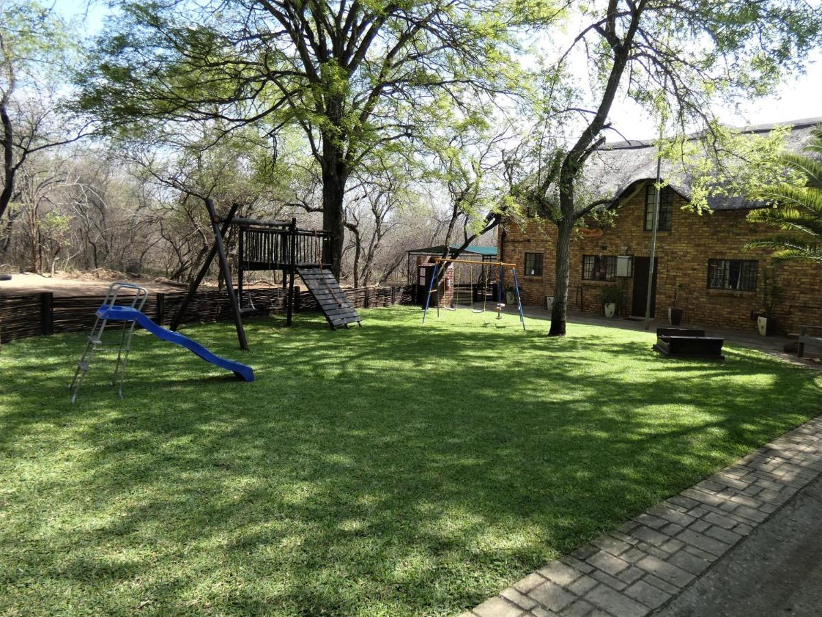 Weltevrede Lodge - Self Catering Houses Marloth Park Exteriör bild
