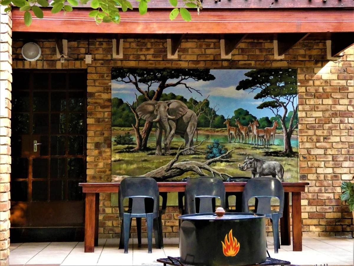 Weltevrede Lodge - Self Catering Houses Marloth Park Exteriör bild